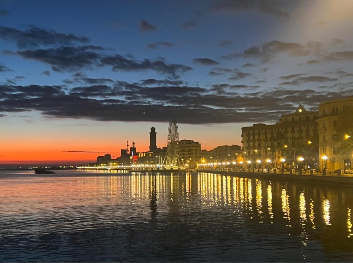 Вілла Porto Antico Барі Екстер'єр фото